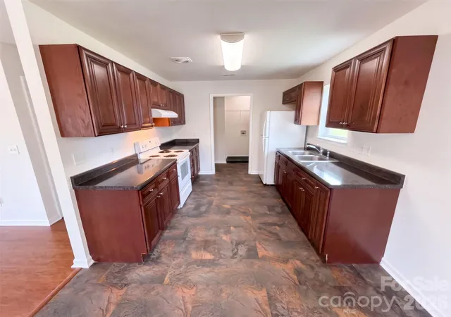 Photo 2 of Single family home for sale at 109 Lakewood Ave, Charlotte, NC 28208 | MLS# 4435104 | Listing updated on 2026-10-28