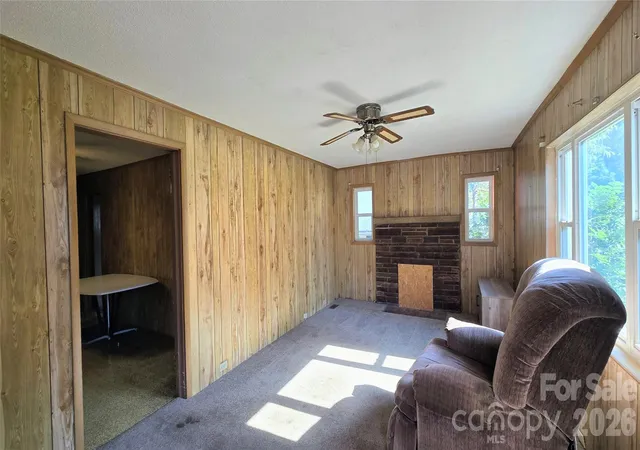 Photo 4 of Single family home for sale at 114 School St, Belmont, NC 28012 | MLS# 4435110 | Listing updated on 2026-10-26