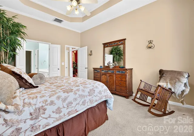 Photo 4 of Townhouse for sale at 8432 Brookings Dr, Charlotte, NC 28269 | MLS# 4435125 | Listing updated on 2026-10-26