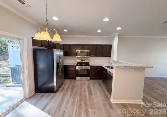 Photo 1 of Townhouse for sale at 13927 Singleleaf Ln, Charlotte, NC 28278 | MLS# 4435142 | Listing updated on 2026-10-29
