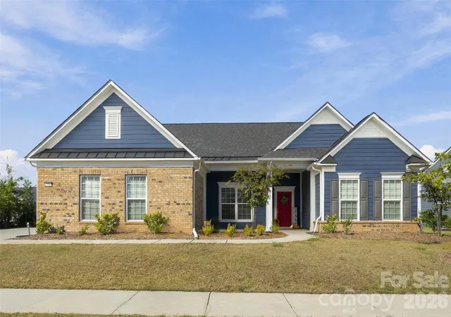 Photo 1 of Single family home for sale at 13709 Berkley Ave, Huntersville, NC 28078 | MLS# 4435149 | Listing updated on 2026-10-24
