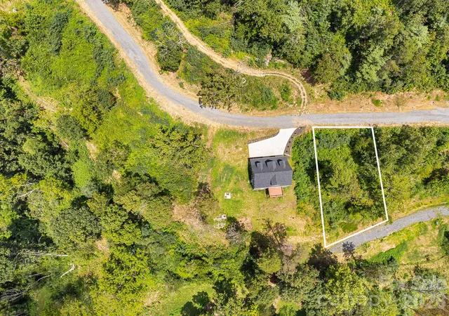 Photo 3 of Single family home for sale at 332 Espen Ridge #6, Asheville, NC 28804 | MLS# 4435152 | Listing updated on 2026-10-28