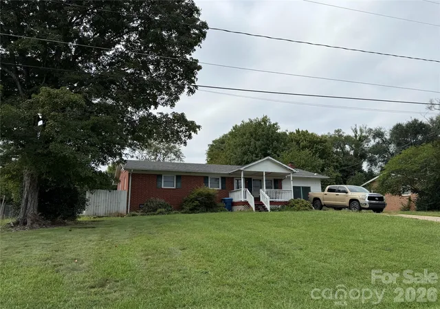 Photo 1 of Single family home for sale at 5507 Valley Fld Rd, Hickory, NC 28602 | MLS# 4435153 | Listing updated on 2026-10-22