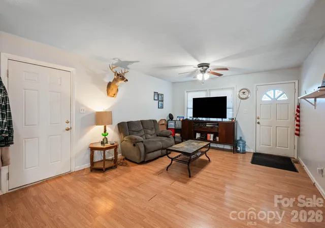 Photo 1 of Single family home for sale at 5507 Valley Fld Rd, Hickory, NC 28602 | MLS# 4435153 | Listing updated on 2026-10-22