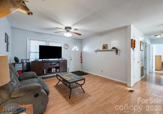 Photo 2 of Single family home for sale at 5507 Valley Fld Rd, Hickory, NC 28602 | MLS# 4435153 | Listing updated on 2026-10-22