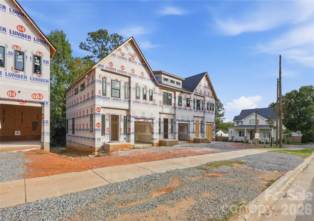 Photo 4 of Townhouse for sale at 3314 Connecticut Ave, Charlotte, NC 28205 | MLS# 4435160 | Listing updated on 2026-10-30