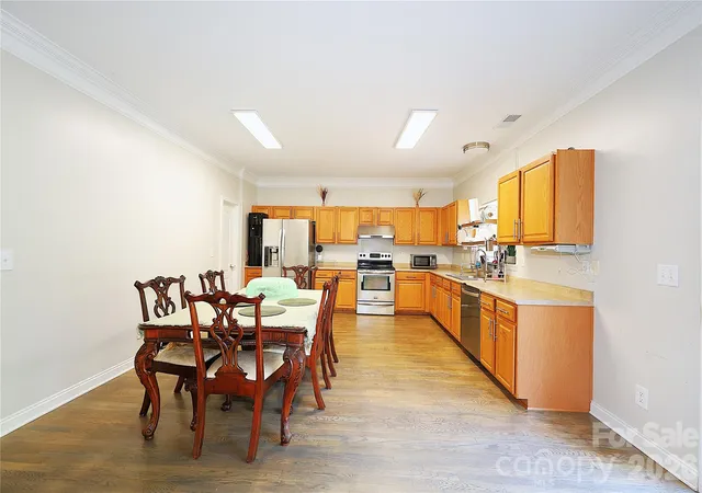 Photo 3 of Single family home for sale at 8923 Driftwood Cmns Ct, Mint Hill, NC 28227 | MLS# 4435164 | Listing updated on 2026-10-22