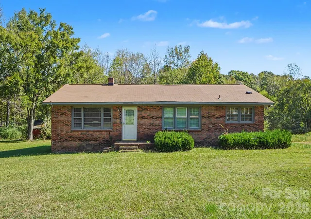 Single family home for sale at 4807 John Craig Rd, Waxhaw, NC 28173 | MLS# 4435172 | Listing updated on 2026-10-21