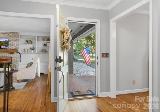 Photo 2 of Single family home for sale at 1200 Charter Pl, Charlotte, NC 28211 | MLS# 4435182 | Listing updated on 2026-10-25