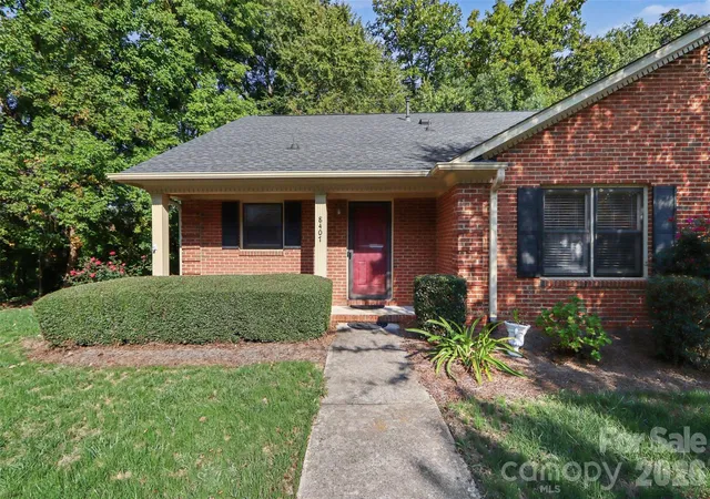 Photo 1 of Townhouse for sale at 8407 Coulwood Oak Ln, Charlotte, NC 28214 | MLS# 4435190 | Listing updated on 2026-10-29