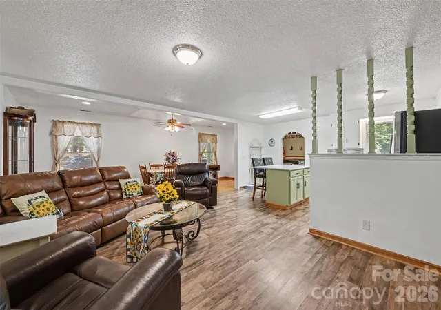 Photo 3 of Single family home for sale at 3917 Lake Rd, Charlotte, NC 28269 | MLS# 4435193 | Listing updated on 2026-10-26