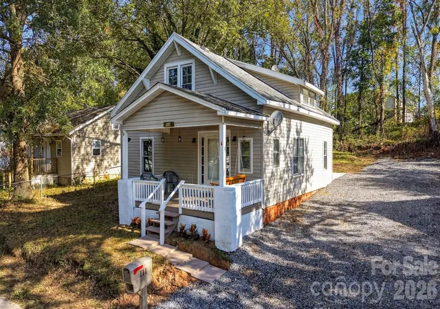 Single family home for sale at 111 Hickory St SW, Lenoir, NC 28645 | MLS# 4435204