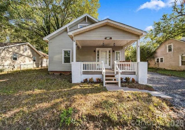 Photo 3 of Single family home for sale at 111 Hickory St SW, Lenoir, NC 28645 | MLS# 4435204 | Listing updated on 2026-10-19