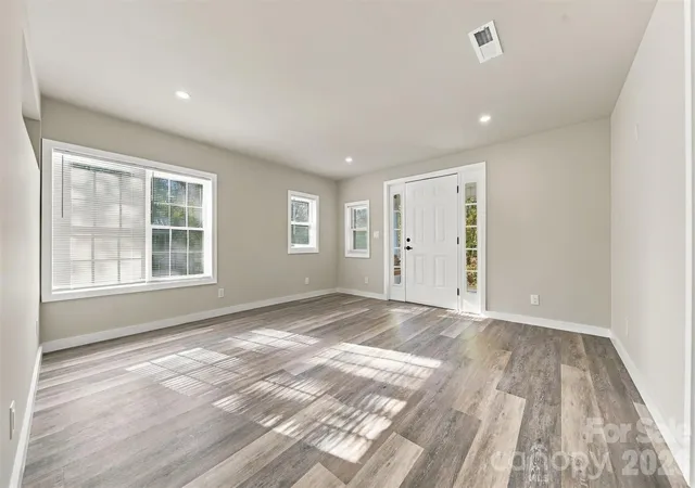 Photo 4 of Single family home for sale at 111 Hickory St SW, Lenoir, NC 28645 | MLS# 4435204 | Listing updated on 2026-10-19