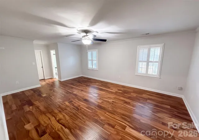 Photo 3 of Single family home for sale at 4704 Benridge Ln, Charlotte, NC 28226 | MLS# 4435223 | Listing updated on 2026-10-30