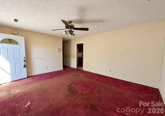 Photo 2 of Single family home for sale at 2636 Dalecrest Dr, Charlotte, NC 28269 | MLS# 4435227 | Listing updated on 2026-10-27