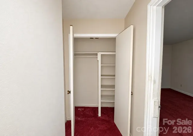 Photo 3 of Single family home for sale at 2636 Dalecrest Dr, Charlotte, NC 28269 | MLS# 4435227 | Listing updated on 2026-10-27