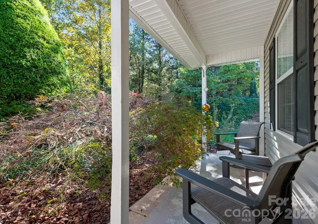 Photo 3 of Single family home for sale at 103 Amelia Dr, Hendersonville, NC 28792 | MLS# 4435228 | Listing updated on 2026-10-16