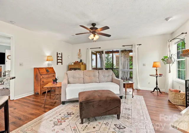 Photo 2 of Single family home for sale at 6 Pebble Beach Ct, Etowah, NC 28729 | MLS# 4435229 | Listing updated on 2026-10-16