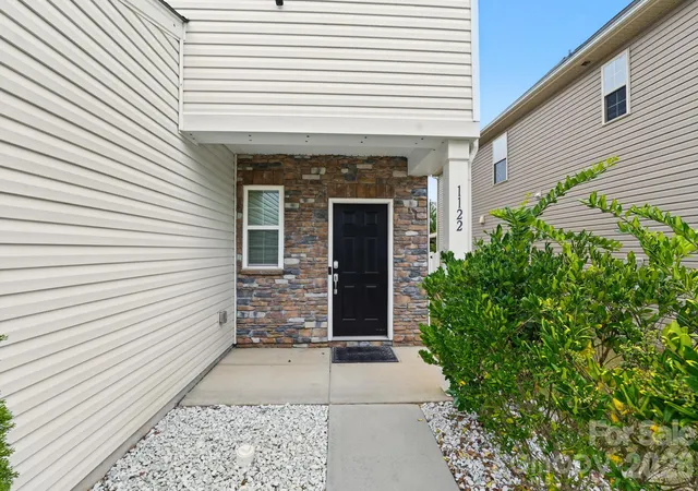 Photo 3 of Single family home for sale at 1122 Loggerhead Dr, Lancaster, SC 29720 | MLS# 4435238 | Listing updated on 2026-10-22