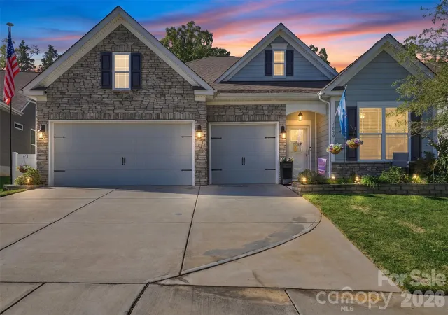 Photo 1 of Single family home for sale at 1039 Bonum Rd, Lake Wylie, SC 29710 | MLS# 4435263 | Listing updated on 2026-10-27