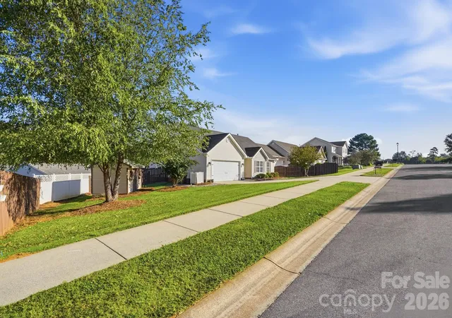 Photo 4 of Single family home for sale at 2008 Stepping Stone Ln, Monroe, NC 28110 | MLS# 4435267 | Listing updated on 2026-10-17