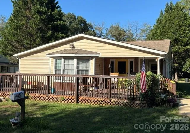 Photo 4 of Single family home for sale at 107 Piedmont Rd, Belmont, NC 28012 | MLS# 4435275 | Listing updated on 2026-10-29