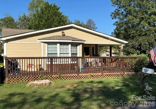 Photo 1 of Single family home for sale at 107 Piedmont Rd, Belmont, NC 28012 | MLS# 4435275 | Listing updated on 2026-10-29