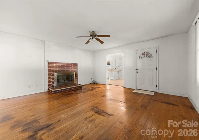 Photo 3 of Single family home for sale at 108 Morgan St, Canton, NC 28716 | MLS# 4435276 | Listing updated on 2026-10-28