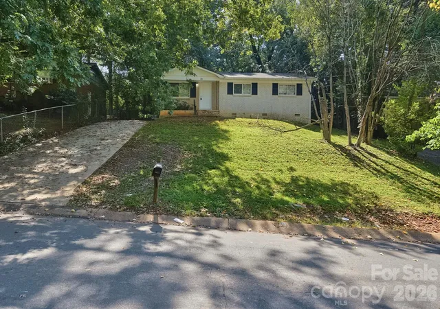 Single family home for sale at 301 Edgegreen Dr, Charlotte, NC 28217 | MLS# 4435291
