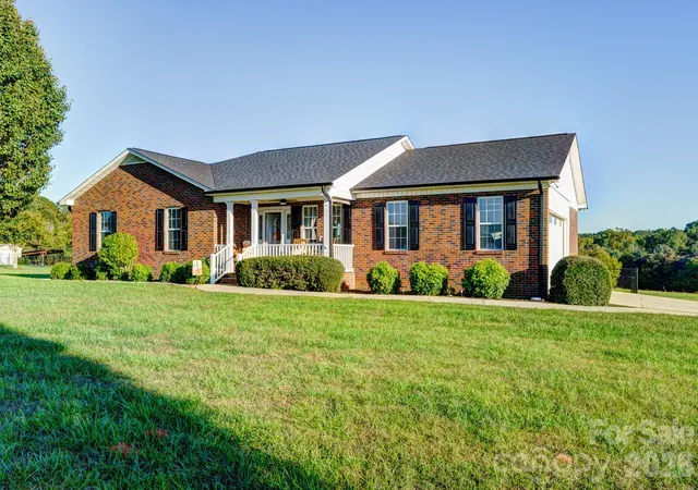Photo 1 of Single family home for sale at 3610 Plantation Dr, Vale, NC 28168 | MLS# 4435292 | Listing updated on 2026-10-21