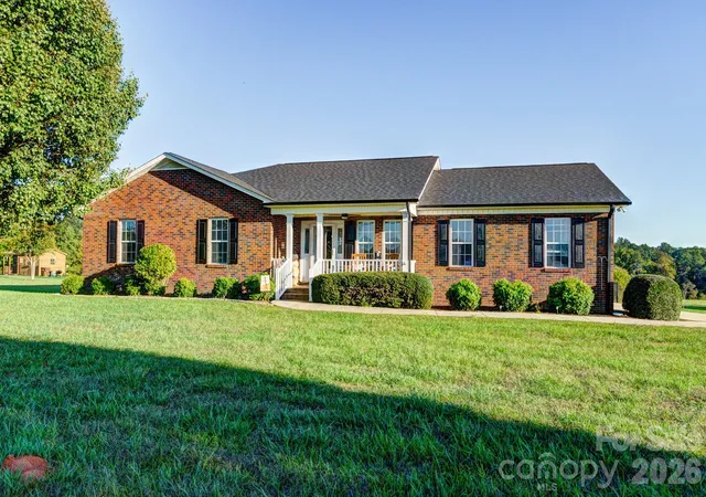 Photo 2 of Single family home for sale at 3610 Plantation Dr, Vale, NC 28168 | MLS# 4435292 | Listing updated on 2026-10-21