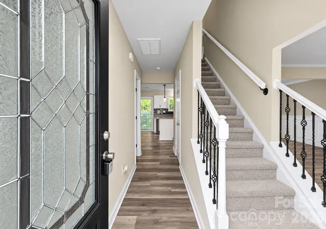 Photo 3 of Single family home for sale at 1319 Red Tallen Ct, Charlotte, NC 28214 | MLS# 4435298 | Listing updated on 2026-10-24