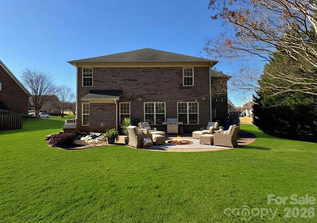 Photo 3 of Single family home for sale at 107 Autumn Frost Ave, Statesville, NC 28677 | MLS# 4435302 | Listing updated on 2026-10-20