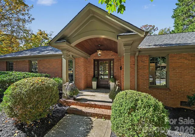 Photo 3 of Single family home for sale at 701 Manning Dr, Charlotte, NC 28209 | MLS# 4435304 | Listing updated on 2026-10-29