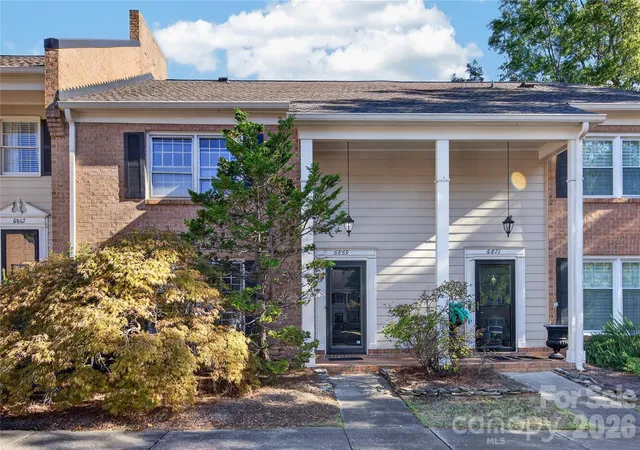 Photo 1 of Townhouse for sale at 6869 Dumbarton Dr, Charlotte, NC 28210 | MLS# 4435306 | Listing updated on 2026-10-27