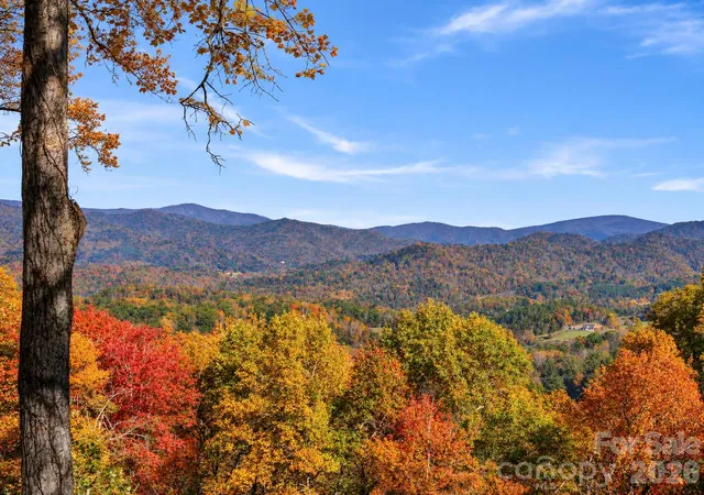 Photo 2 of Condo for sale at 250 Creekside Way #C301, Burnsville, NC 28714 | MLS# 4435321 | Listing updated on 2026-10-30