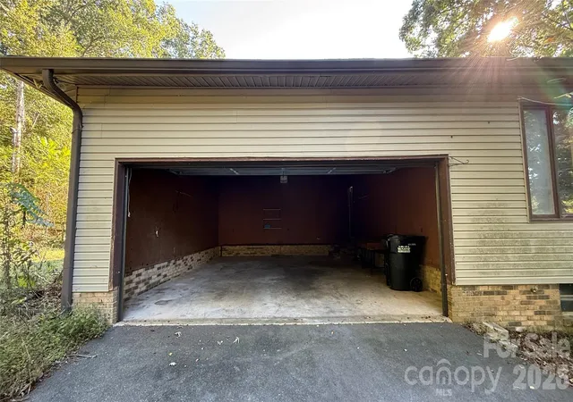 Photo 2 of Single family home for sale at 36934 Tercher Rd, New London, NC 28127 | MLS# 4435359 | Listing updated on 2026-10-19