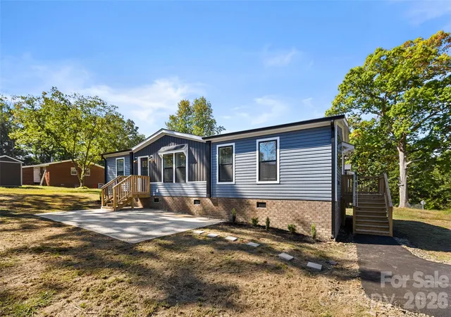 Photo 1 of Single family home for sale at 1105 Marion St, Lancaster, SC 29720 | MLS# 4435363 | Listing updated on 2026-10-17