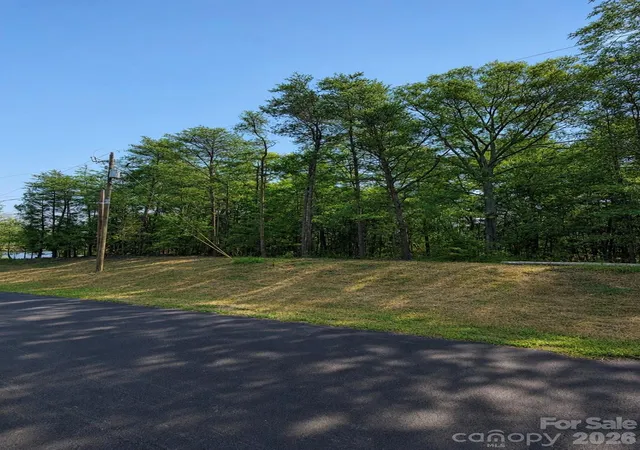 Photo 4 of Land for sale at 17307 Green Hl Rd, Charlotte, NC 28278 | MLS# 4435364 | Listing updated on 2026-10-16