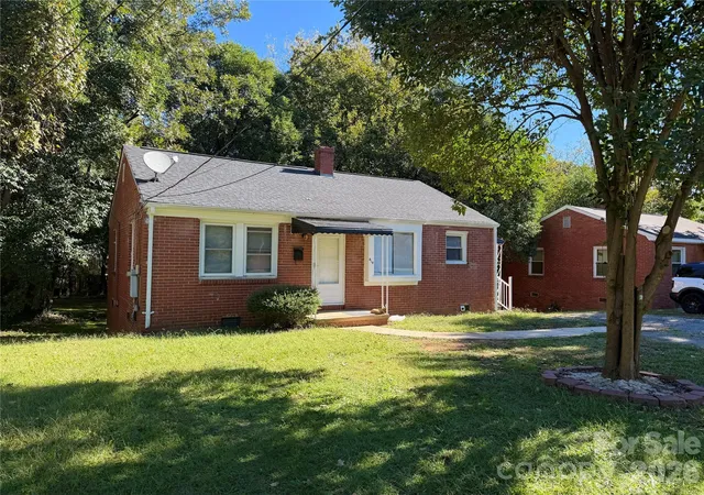 Photo 1 of Single family home for sale at 414 Norris Ave, Charlotte, NC 28206 | MLS# 4435381 | Listing updated on 2026-10-23