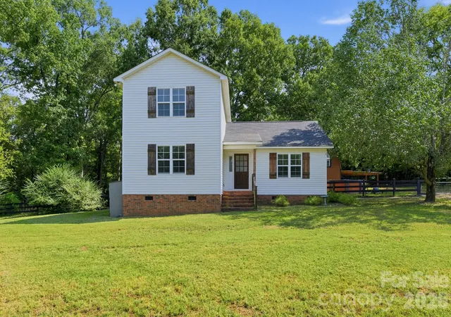 Photo 1 of Single family home for sale at 1445 Buford Ct, Rock Hill, SC 29730 | MLS# 4435401 | Listing updated on 2026-10-24