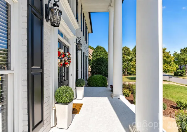 Photo 2 of Single family home for sale at 8634 Woodmere Xing Dr, Charlotte, NC 28226 | MLS# 4435409 | Listing updated on 2026-10-21