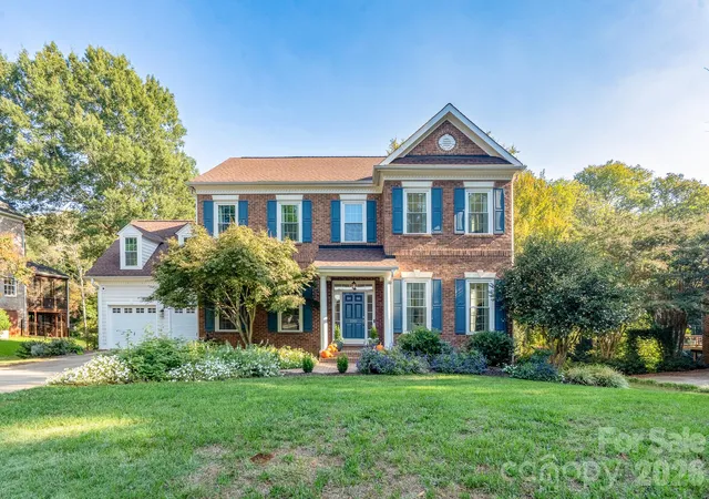 Photo 1 of Sale Pending at 1201 Beckford Glen Dr, Waxhaw, NC 28173 | MLS# 4435419 | Listing updated on 2026-10-30