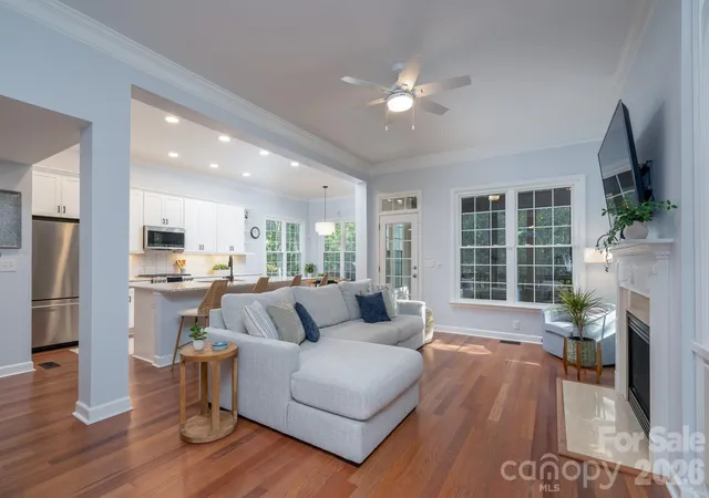 Photo 2 of Sale Pending at 1201 Beckford Glen Dr, Waxhaw, NC 28173 | MLS# 4435419 | Listing updated on 2026-10-30