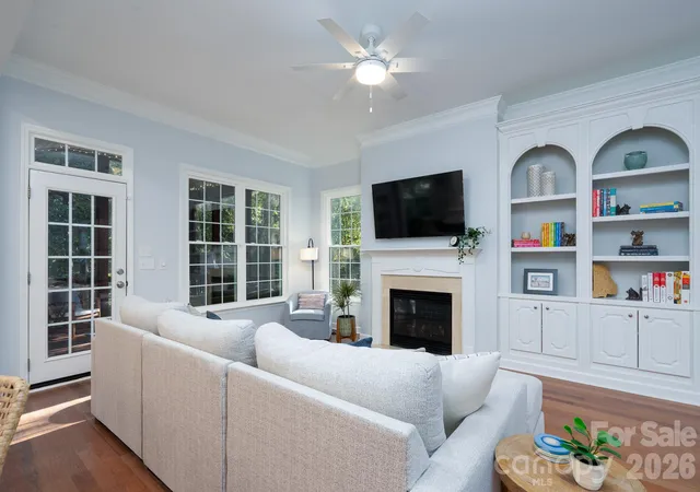 Photo 3 of Sale Pending at 1201 Beckford Glen Dr, Waxhaw, NC 28173 | MLS# 4435419 | Listing updated on 2026-10-30
