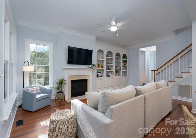 Photo 4 of Sale Pending at 1201 Beckford Glen Dr, Waxhaw, NC 28173 | MLS# 4435419 | Listing updated on 2026-10-30