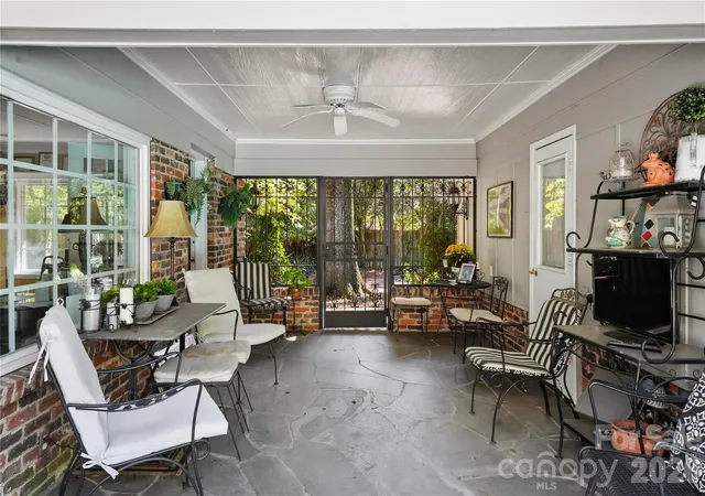 Photo 2 of Single family home for sale at 7600 Park Rd, Charlotte, NC 28210 | MLS# 4435432 | Listing updated on 2026-10-29