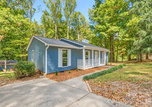 Photo 1 of Single family home for sale at 114 Lauren Ct, Gastonia, NC 28056 | MLS# 4435457 | Listing updated on 2026-10-29