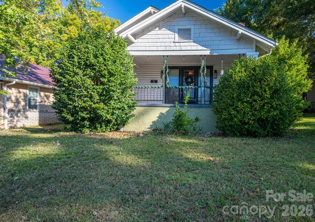 Single family home for sale at 407 3rd Avenue SE, Hickory, NC 28602 | MLS# 4435465